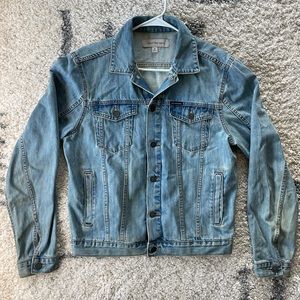 Calvin Klein jeans denim jacket. Size medium. Good condition.